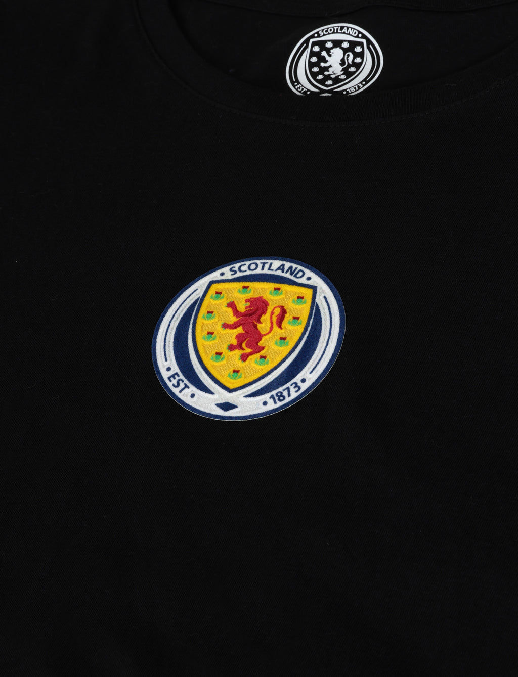 Official Team Scotland Women's Crest T-Shirt - Black - The World Football Store