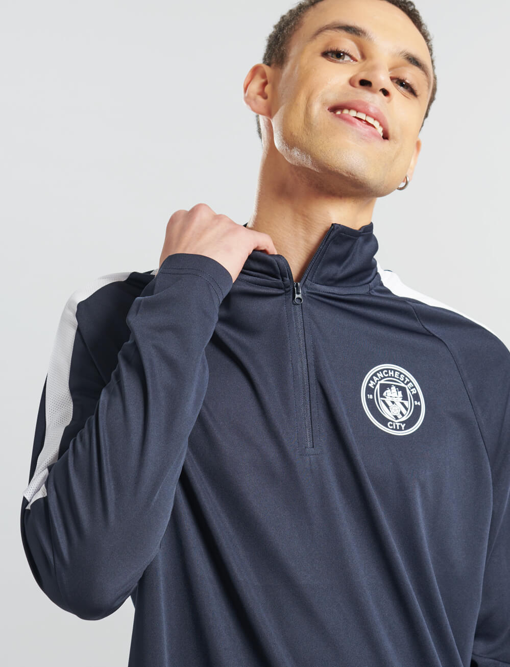Official Manchester City 1/4 Zip Track Top - Navy - The World Football Store