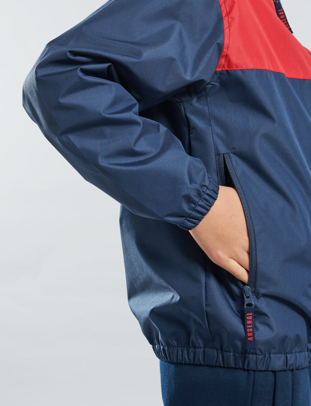 Official Arsenal Kids Shower Jacket - Navy - The World Football Store