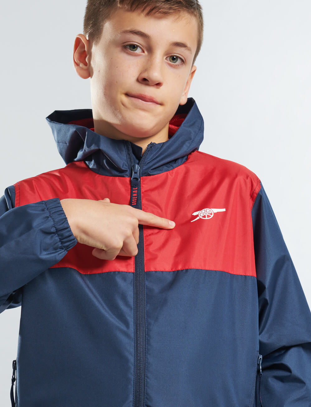 Official Arsenal Kids Shower Jacket - Navy - The World Football Store