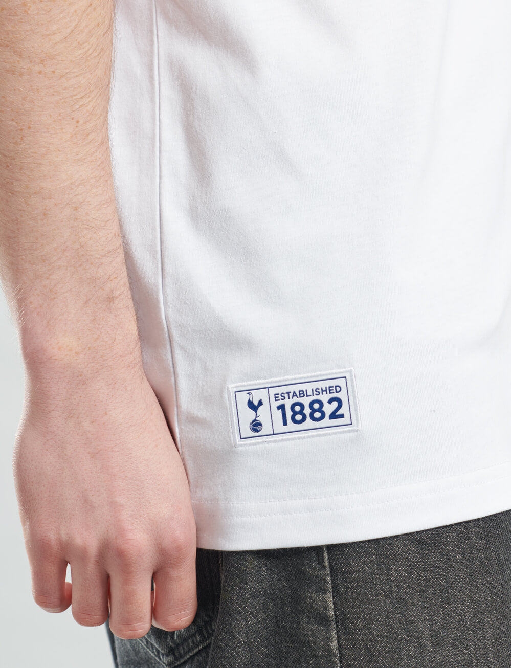 Official Tottenham Graphic T-Shirt - White - The World Football Store