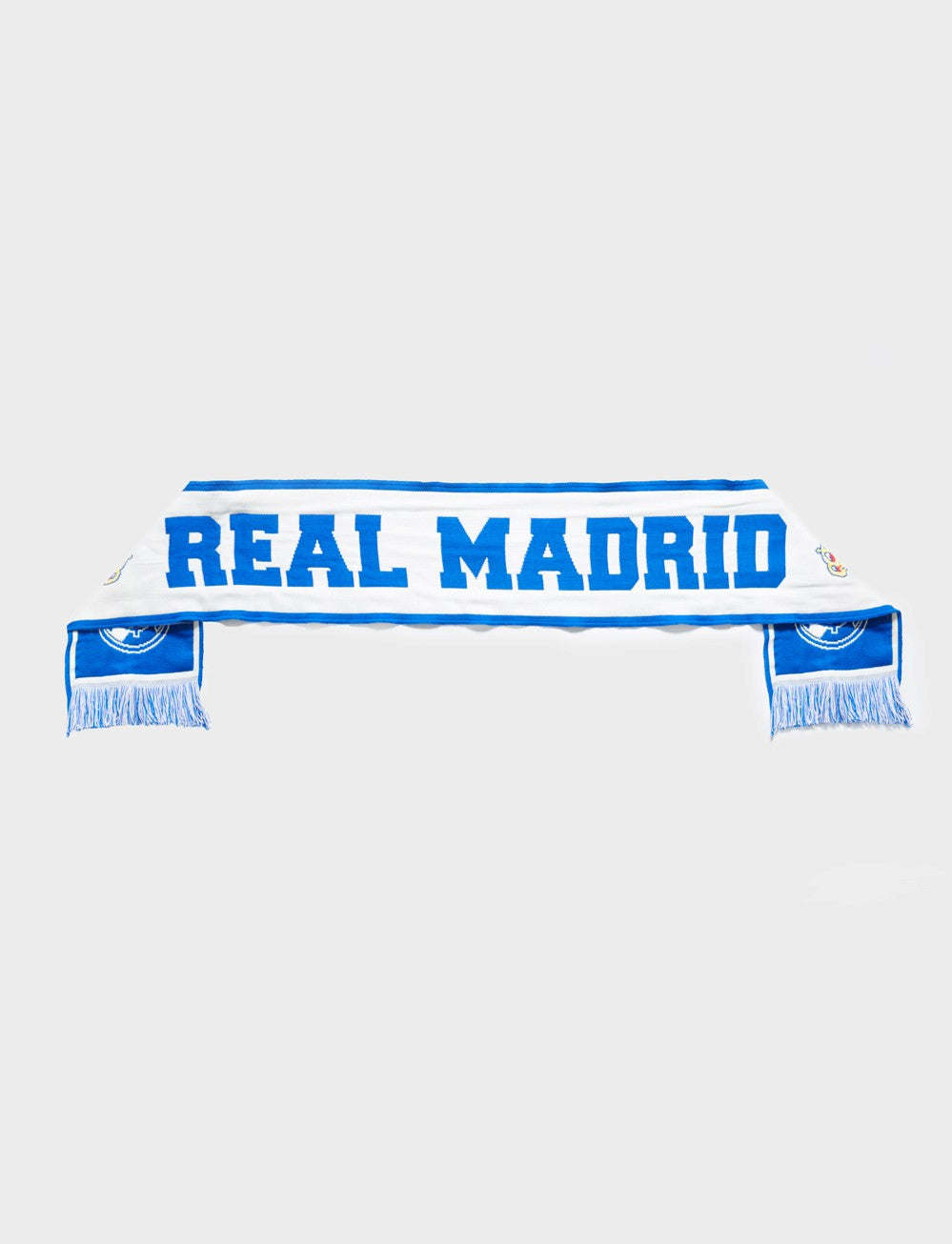 Official Real Madrid Knitted Scarf - The World Football Store