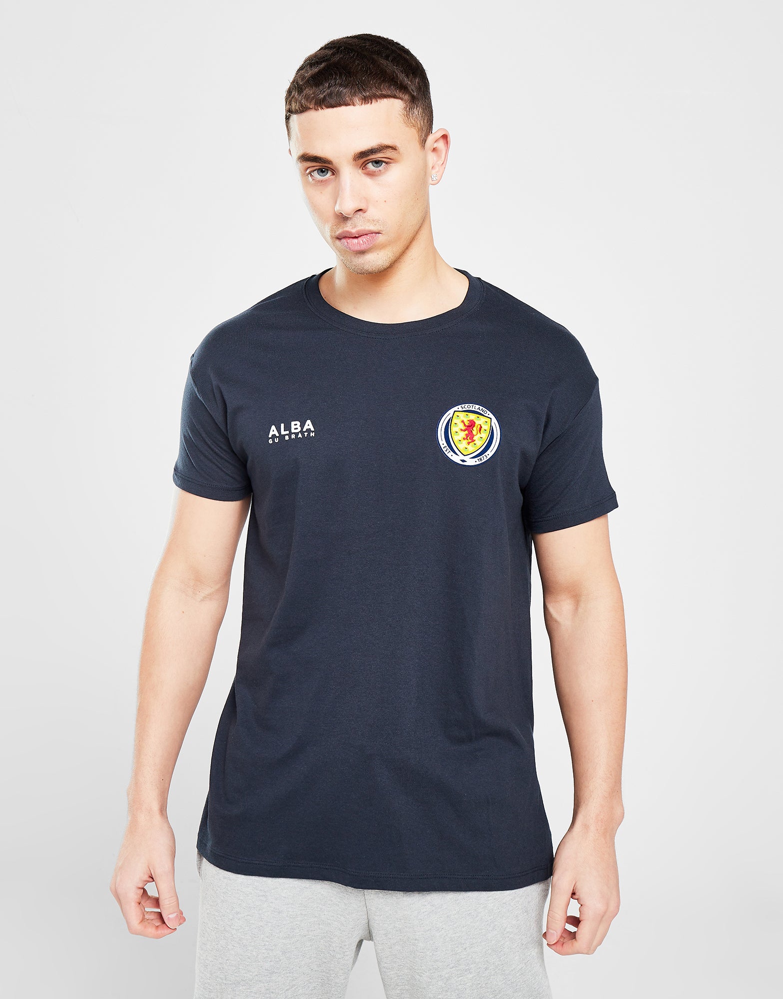 Official Team Scotland Flag and Badge T-Shirt - Navy - The World Football Store