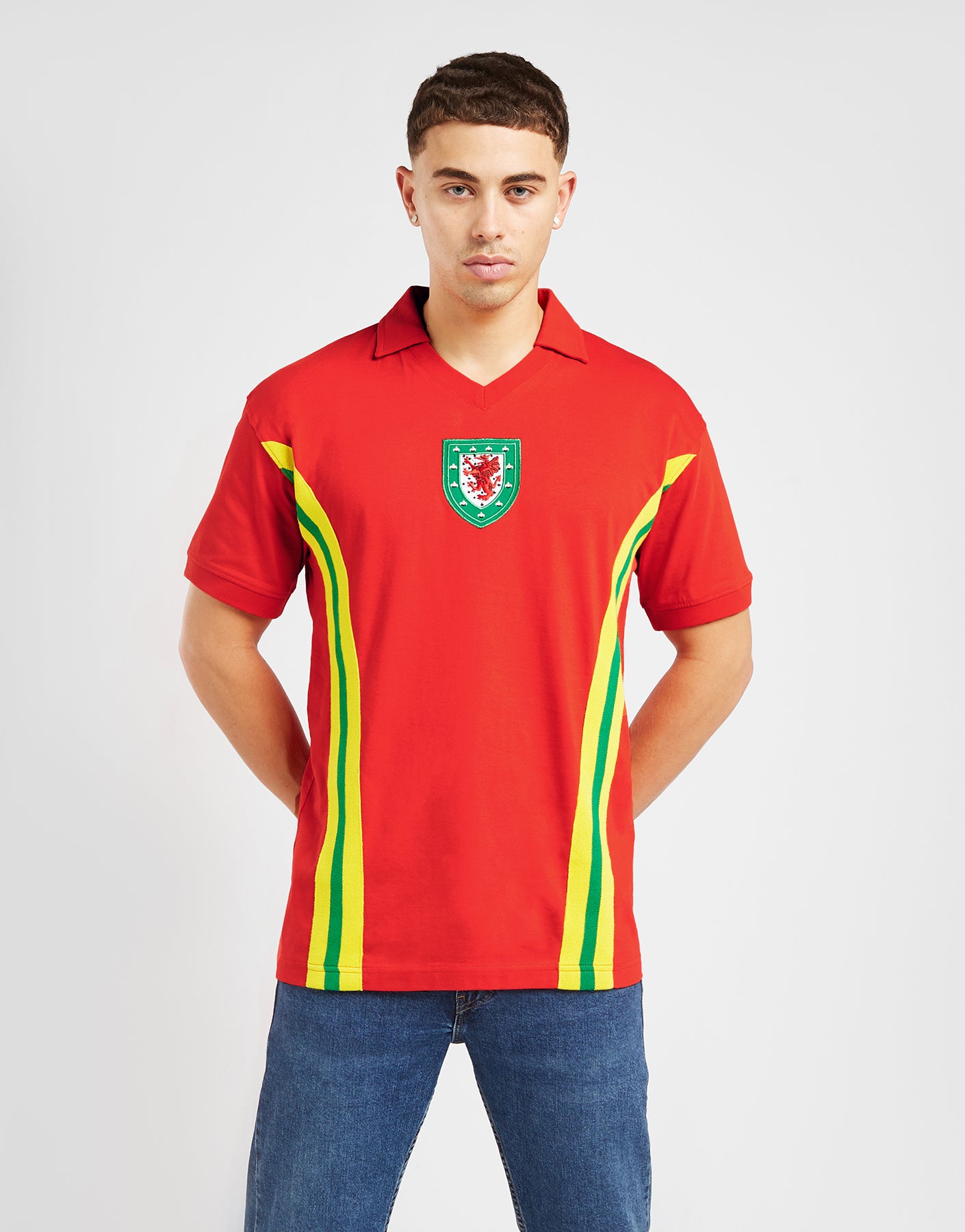 Official Team Wales 1976 Retro Jersey - Red - The World Football Store